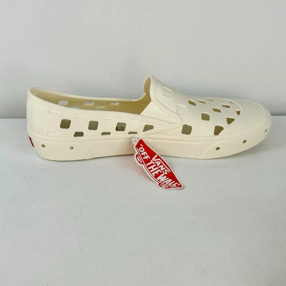 Men's 12 Women's 13.5 Vans Slip-On Mule TRK Sneakers Water Shoes - Marshmallow